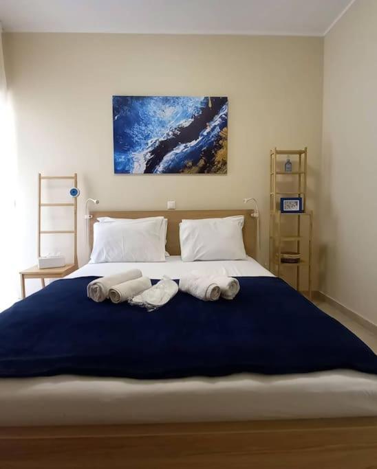 Blue -Spacious 1Bdr Corner Flat/Balcony/View Apartment เอเธนส์ ภายนอก รูปภาพ